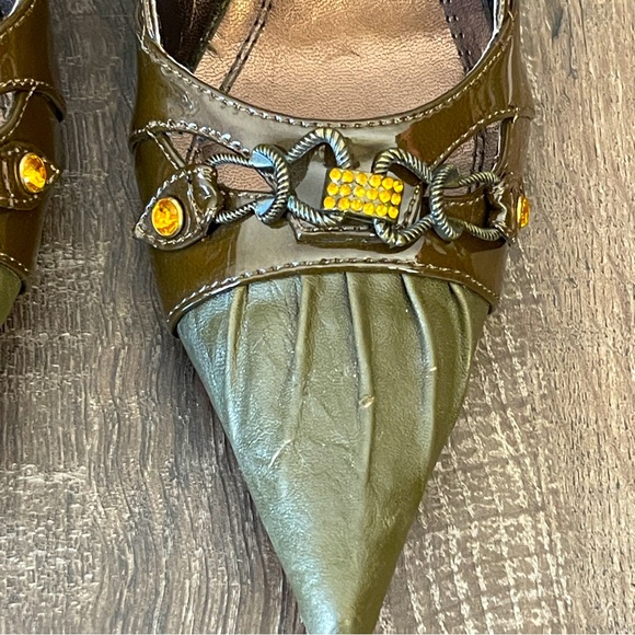 Selina by Summer Rio Army Green Pointed Toe Heels w/ Yellow Crystal  Size 8.5 - Picture 13 of 17